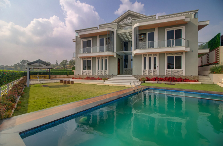Front of property 3, RR Villa Mahabaleshwar, Satara