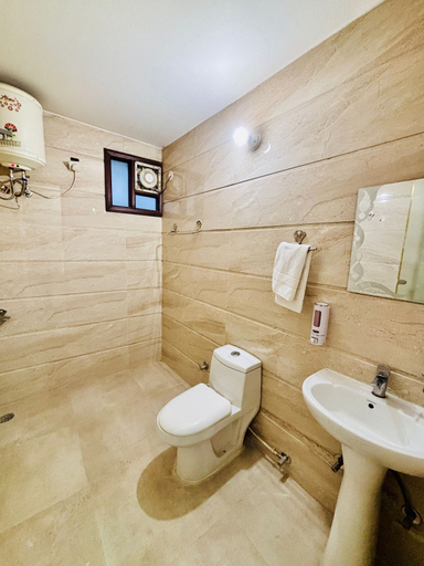 Bathroom 4, Hotel Dream Villa, Ludhiana