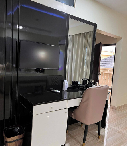 Room 4, Gold Rhino Hotel, Enugu North