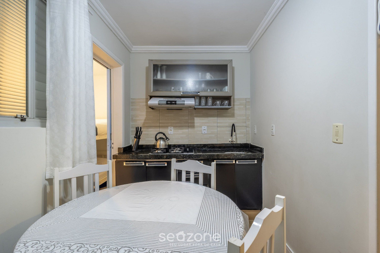 Dining 3, Functional Apt 120m From the Beach in BC Cec0302, Balneário Arroio do Silva