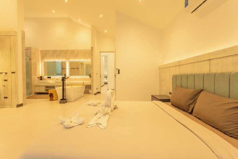 Room 2, NicestInPhuket4Br1.5kmBangTao BeachV141, Pulau Phuket