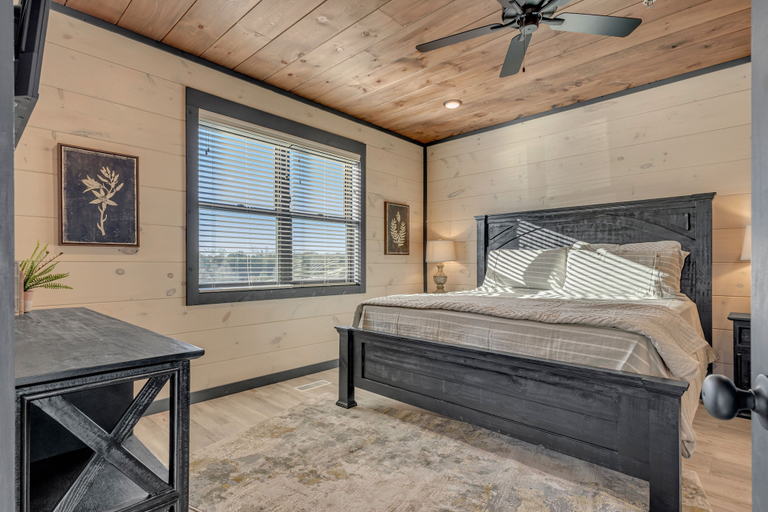 Interior 4, Cozy Cub Luxury Cabin Pigeon Forge, Sevier
