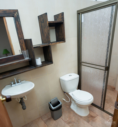 Bathroom 3, Hotel Madre Laura, Jericó