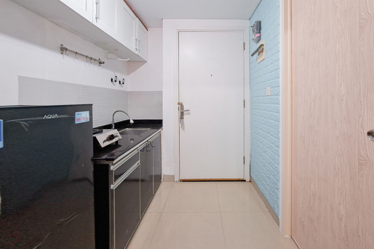 Private kitchen 4, Basic Studio Apartment Near Krl Station At Poris 88, Tangerang