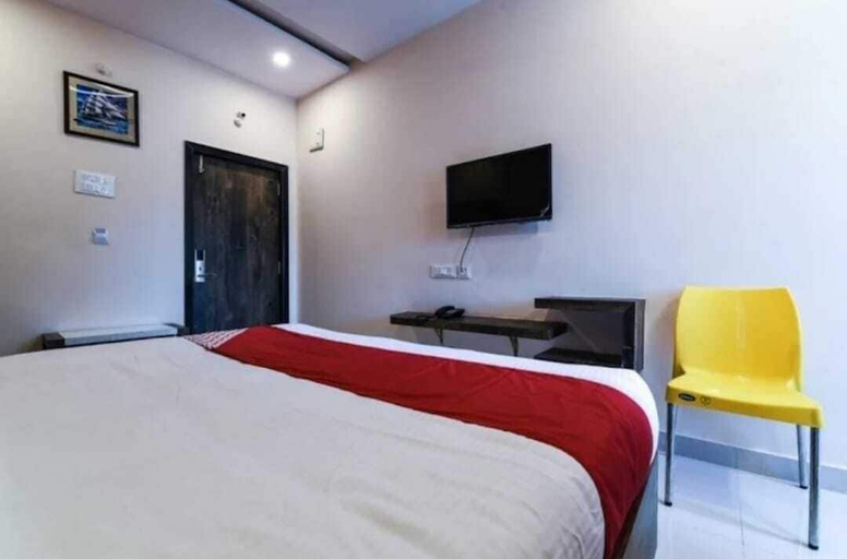 Room 2, SR GRAND HOTEL, Krishna