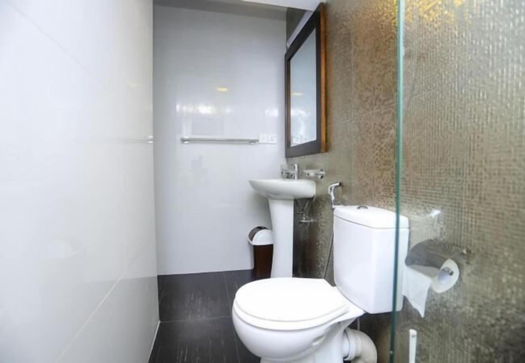 Bathroom 4, Vendol sky resort, K.F.G. & G. Korale
