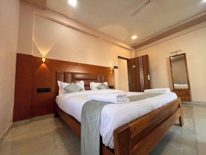 Room 5, Assort Villa, Satara