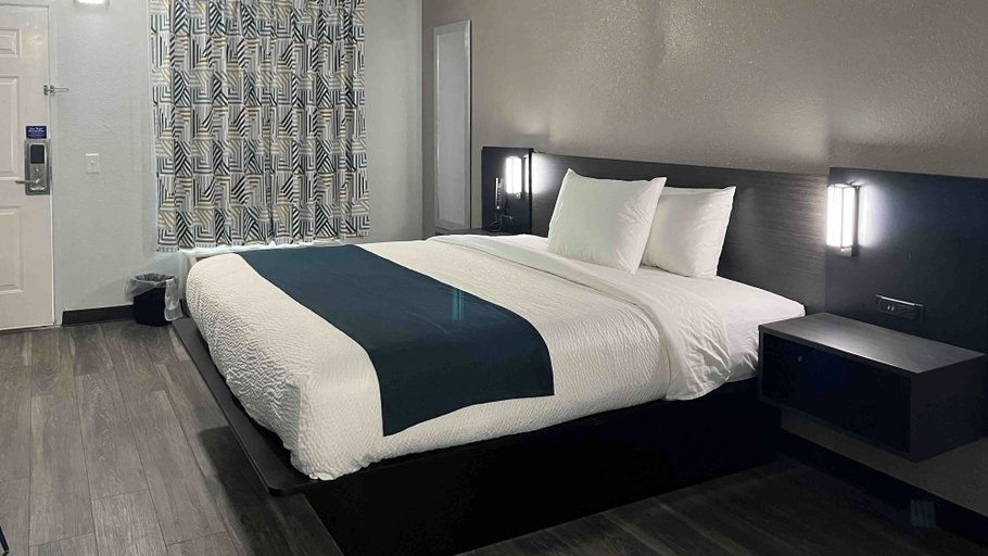 Room 2, Studio 6 West Columbia, SC - Airport, Lexington