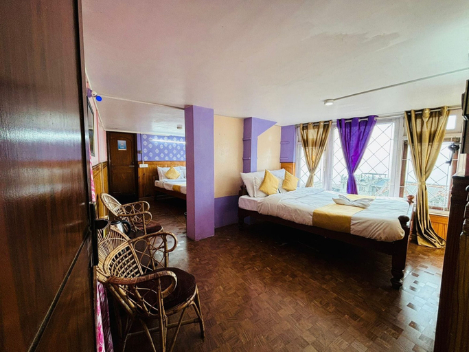 Room 3, Peak To Peaks CHANAKYA Hotel Darjeeling, Darjiling