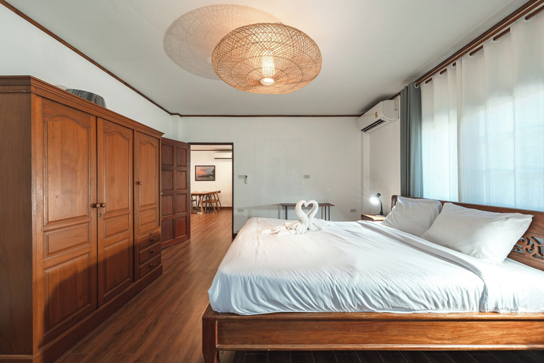 Room 2, IslandHideaway Near Promthep Sunset V205, Pulau Phuket