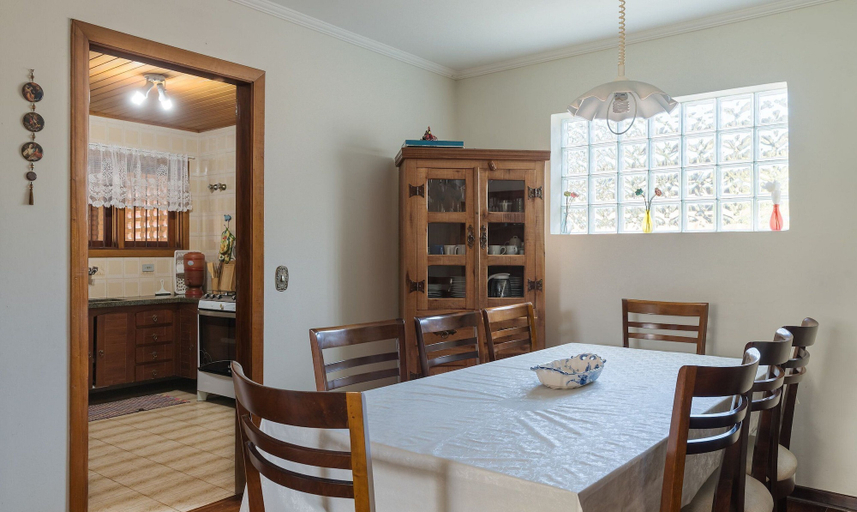 Dining, Large House W/fireplace in Campos do Jordao Ras175, Campo Limpo Paulista