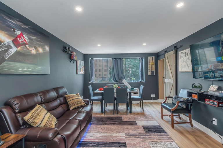 Primary image, 2BR Urban Comfort 2 King Beds & Movie Nights, Atlanta