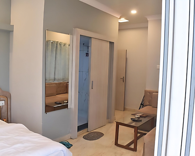 Room 5, Hotel The Lake Castle Ranchi Jharkhand, Ranchi