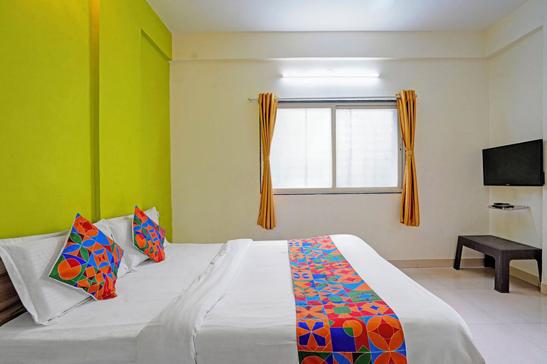 Room 3, Fabhotel The Digamber Inn, Pune