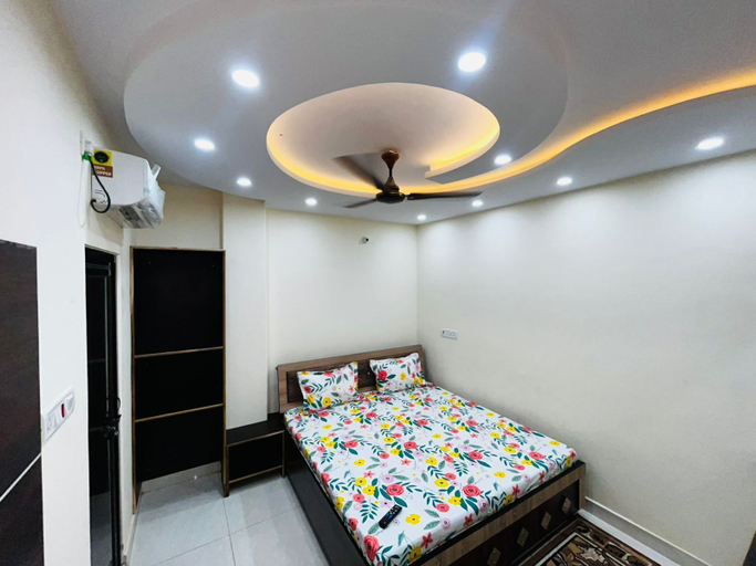 Room 3, Kashi Nagri Varanasi - Kashi Residency, Varanasi