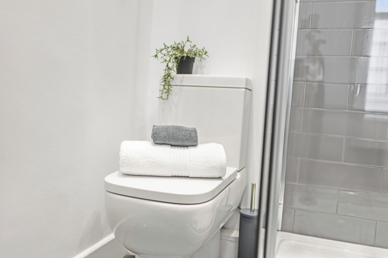 Bathroom 5, Aurum House, Blackpool