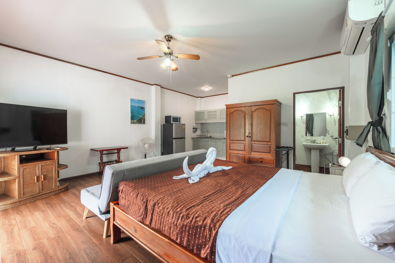 Room 5, Yanui Paradise unit 2D-2nd floor V216, Pulau Phuket