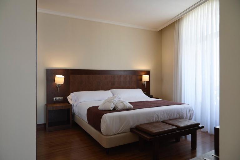 Room, Layana1925, Burgos