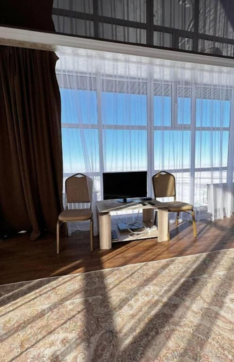 Room 5, Tau Zhetysu, Taldyqorghan