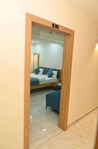 Room 4, Hotel Daily Stay, Gandhinagar