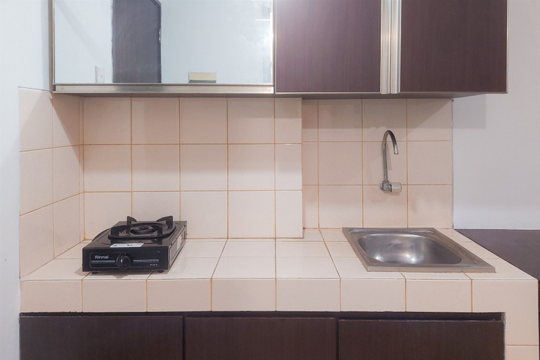 Private kitchen 4, Cozy Living Studio At Serpong Greenview Apartment, Tangerang Selatan