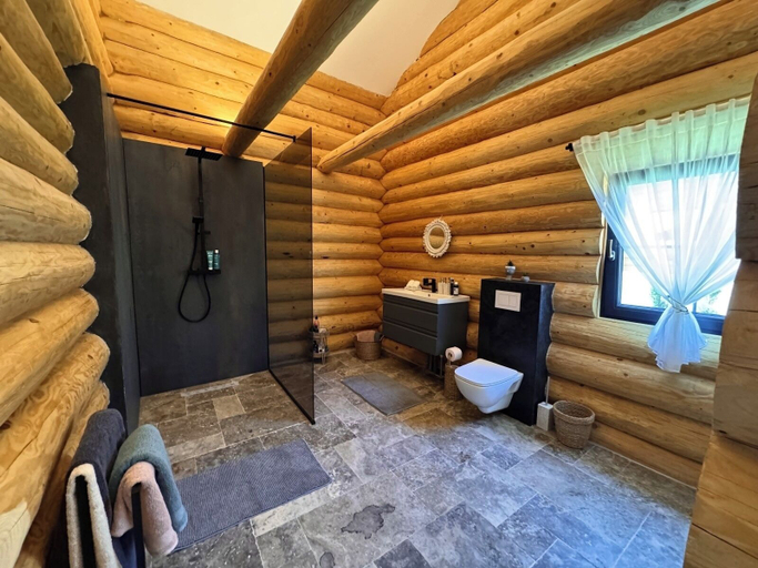 Bathroom, Sub Stele Chalets, Vulcan