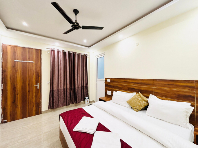 Room 3, Hotel Hitam, Garhwal