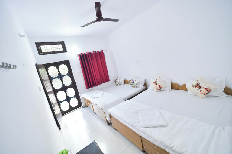 Room 5, Hotel vasuki, Rudraprayag