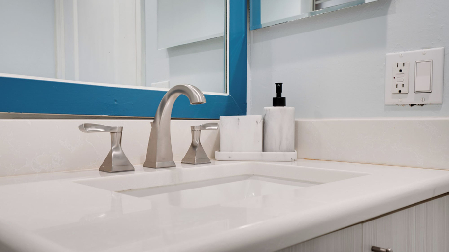 Bathroom 3, Serene 1BR Haven Fort Lauderdale, Broward