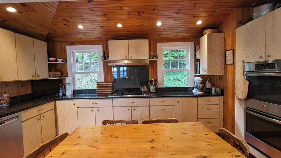 Private kitchen 4, Valhalla, Sullivan