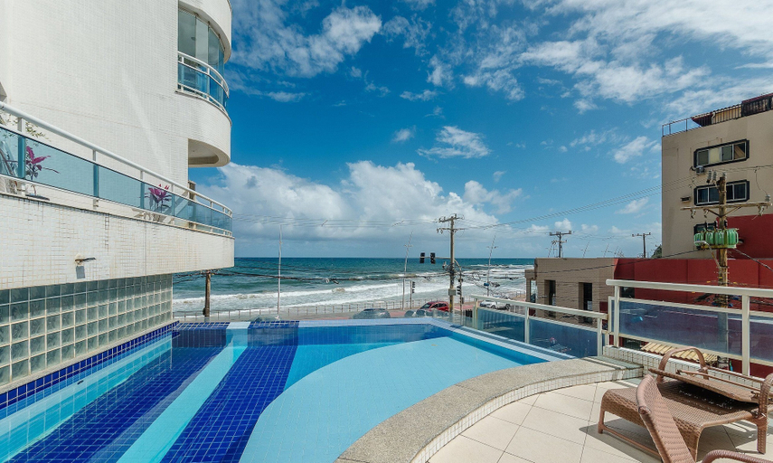 Pool 5, Apt w/ Balcony & View, Steps From the sea Opr0303, Salvador