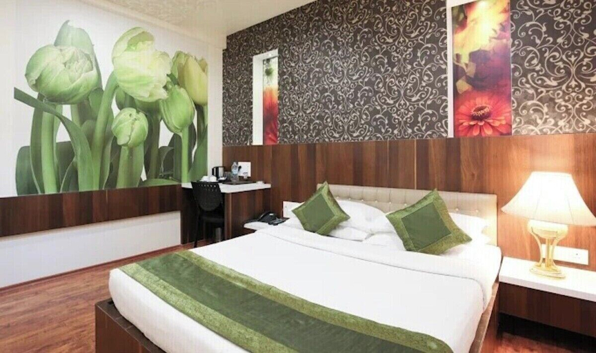Room 3, Hotel Sunland, Pune