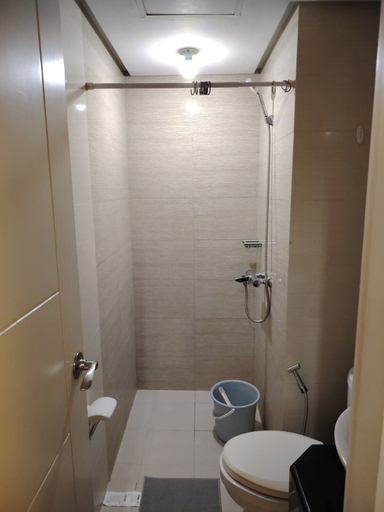 Bathroom 3, Cheap Accommodation - Newport Boulevard, Pasay City