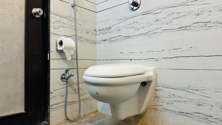 Bathroom 4, Rajgadhh Palace Resort, Banas Kantha