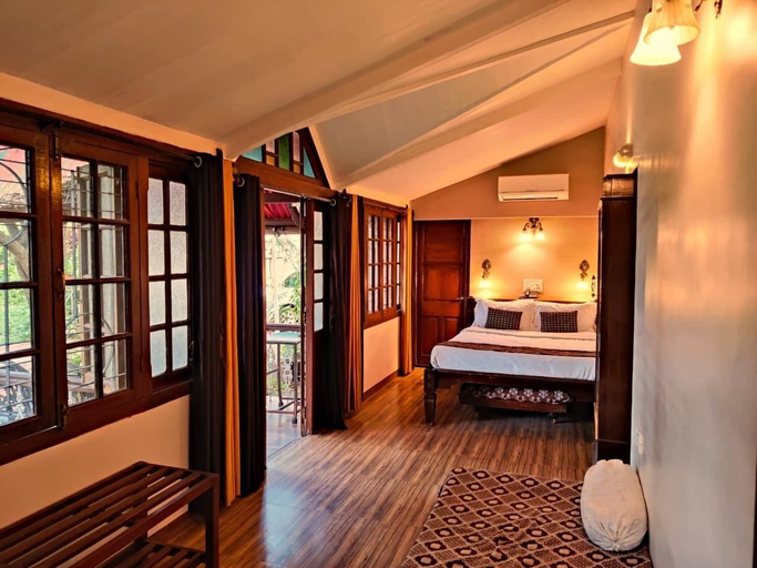 Bedroom 2, Hotel Mount View Heritage, Satara