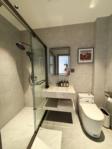 Bathroom 4, Hotel Eden 24 Novembre, Kinshasa
