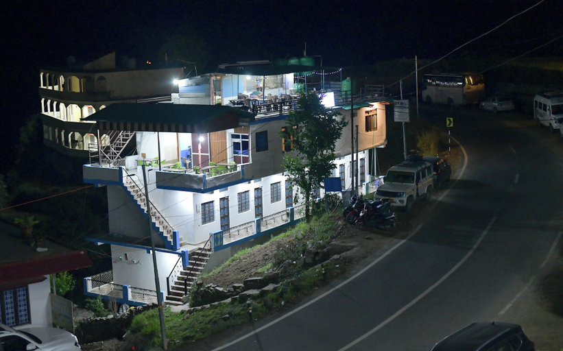 Front of property 4, Hotel vasuki, Rudraprayag