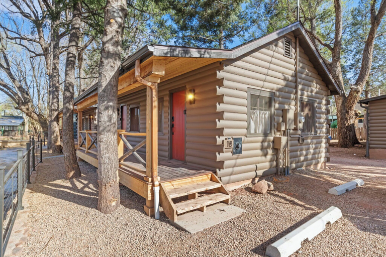 Primary image, Timber Lodge Cabin 18, El Paso