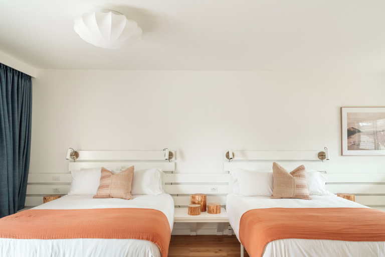 Room 5, Mendocino Cove, Mendocino