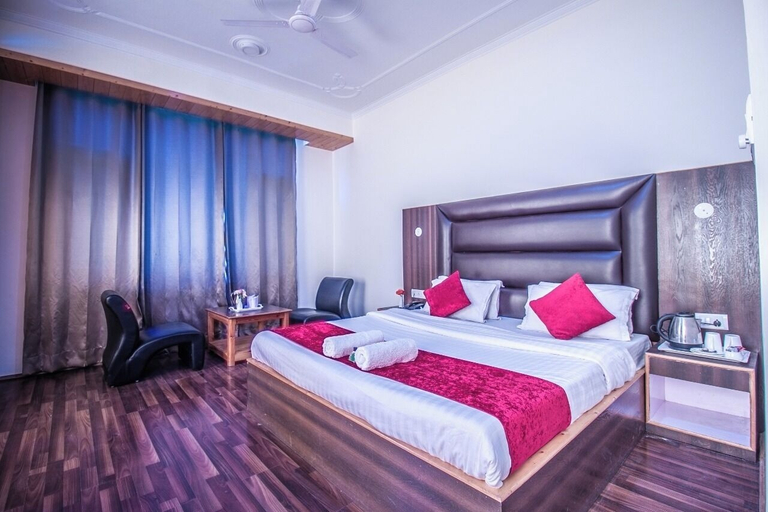 Room 3, Manali Heaven, Kullu