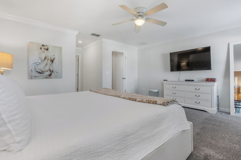 Room 5, Kissimmee Retreat 6BR House Sleeps 14, Osceola