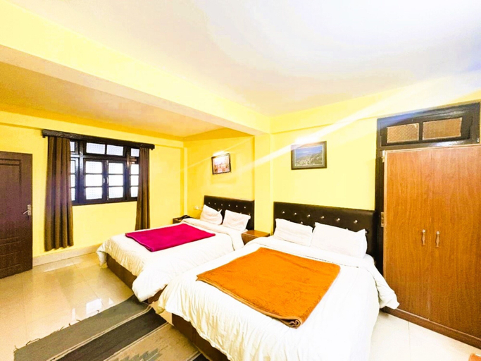 Room 3, Himalyan Gate Way Residency Darjeeling, Darjiling