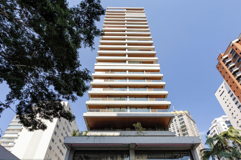Others 2, Luxo em rua icônica no Itaim Bibi, São Paulo
