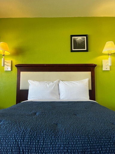 Room 2, Parkside Inn by PHG - Sweetwater, Nolan