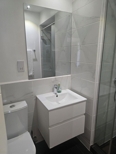 Bathroom 4, premier luxury, Accra