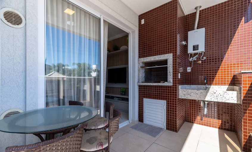 BBQ/picnic area, Modern 2B Apt 80m From Mariscal Iml0107, Bombinhas