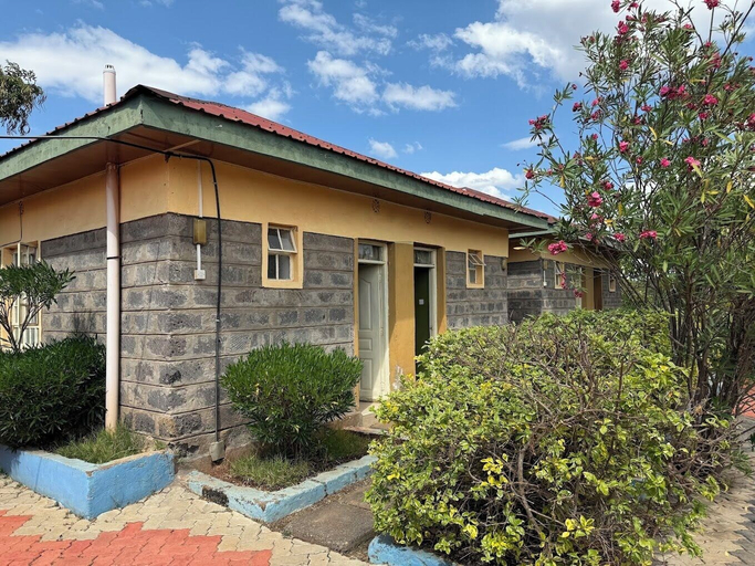 Exterior 2, Savannah Lodge Nguluni, Matungulu
