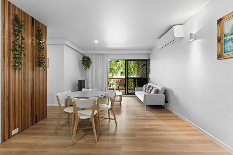 Living area 5, Beachside Bliss on Palm Avenue, Gold Coast