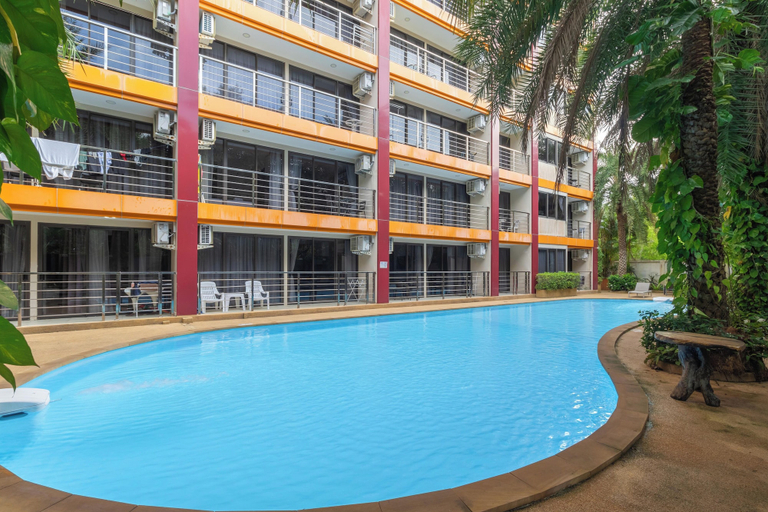 Pool, Condo Gym Plane Views Near Beach C172, Pulau Phuket