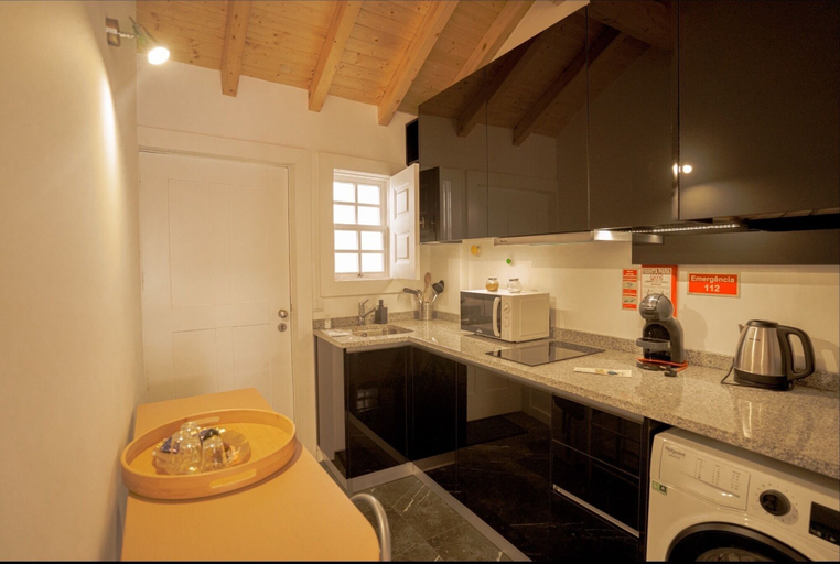 Private kitchen 5, Alojamento 5 Outubro, Amarante